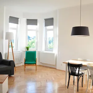 Central-modern-apartment Praga